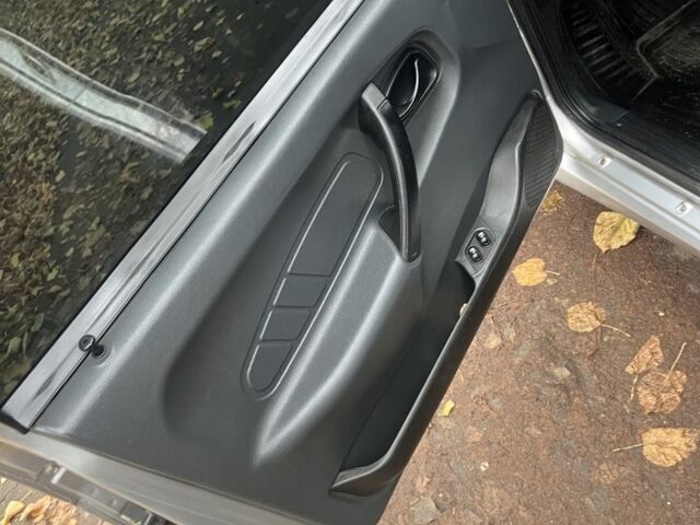 Серый ВАЗ 2111, объемом двигателя 1.6 л и пробегом 120 тыс. км за 2450 $, фото 5 на Automoto.ua