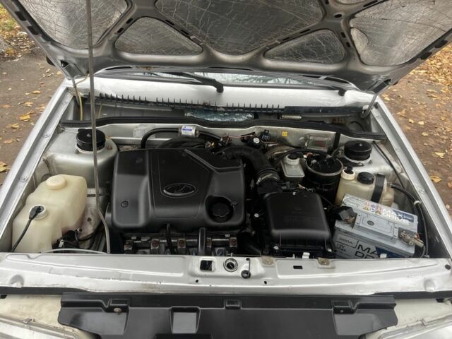 Серый ВАЗ 2111, объемом двигателя 1.6 л и пробегом 120 тыс. км за 2450 $, фото 6 на Automoto.ua