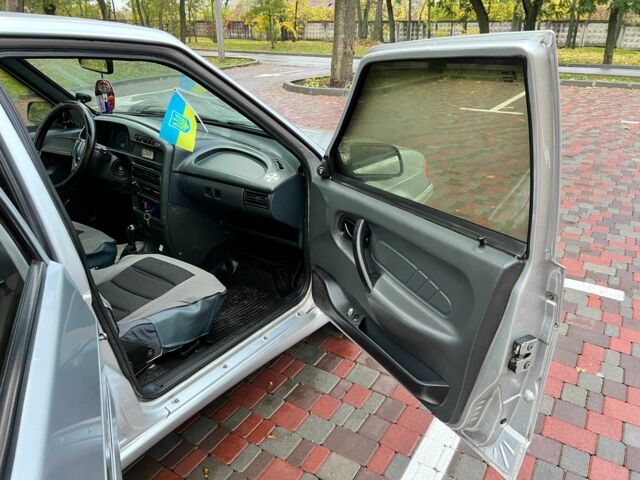 Сірий ВАЗ 2111, об'ємом двигуна 1.6 л та пробігом 158 тис. км за 2250 $, фото 13 на Automoto.ua