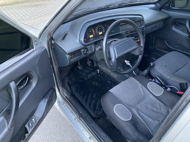 Сірий ВАЗ 2111, об'ємом двигуна 1.6 л та пробігом 186 тис. км за 1600 $, фото 3 на Automoto.ua