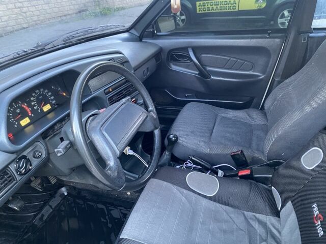 Сірий ВАЗ 2111, об'ємом двигуна 1.6 л та пробігом 186 тис. км за 1600 $, фото 10 на Automoto.ua