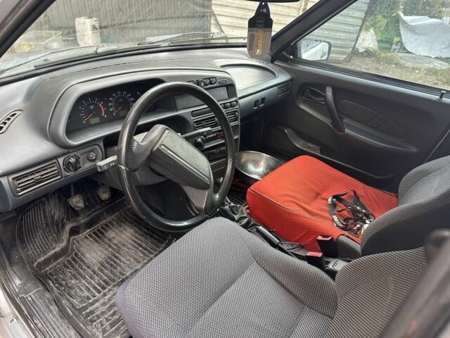 Серый ВАЗ 2111, объемом двигателя 2 л и пробегом 150 тыс. км за 2400 $, фото 5 на Automoto.ua