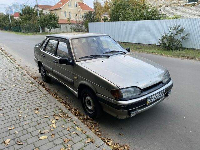 Серый ВАЗ 2111, объемом двигателя 1.5 л и пробегом 248 тыс. км за 900 $, фото 2 на Automoto.ua