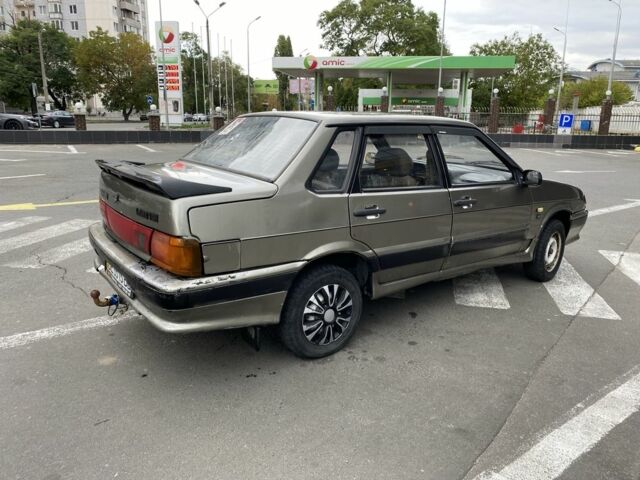 Серый ВАЗ 2111, объемом двигателя 1.5 л и пробегом 248 тыс. км за 900 $, фото 6 на Automoto.ua