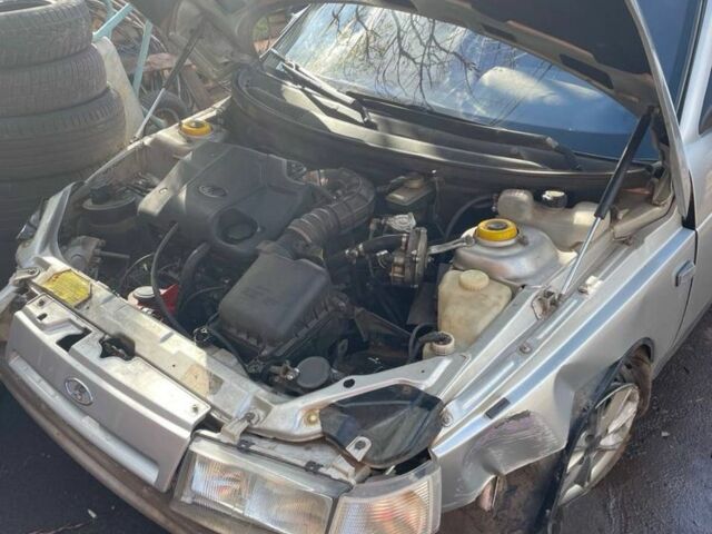 Серый ВАЗ 2111, объемом двигателя 1.5 л и пробегом 150 тыс. км за 713 $, фото 8 на Automoto.ua