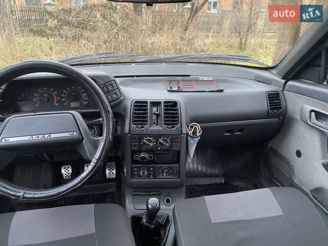 Серый ВАЗ 2111, объемом двигателя 1.5 л и пробегом 263 тыс. км за 1400 $, фото 8 на Automoto.ua