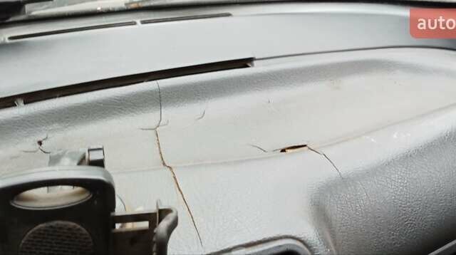 Серый ВАЗ 2111, объемом двигателя 1.5 л и пробегом 400 тыс. км за 1250 $, фото 2 на Automoto.ua