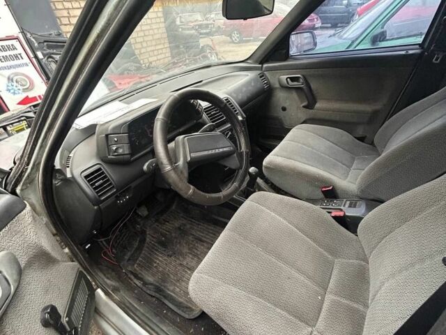 Серый ВАЗ 2111, объемом двигателя 1.5 л и пробегом 200 тыс. км за 1000 $, фото 3 на Automoto.ua