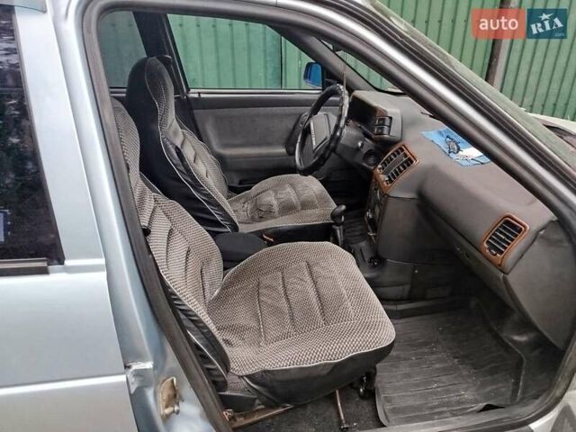 Серый ВАЗ 2111, объемом двигателя 1.5 л и пробегом 174 тыс. км за 2400 $, фото 2 на Automoto.ua
