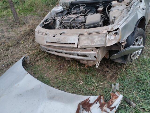 Серый ВАЗ 2111, объемом двигателя 1.5 л и пробегом 200 тыс. км за 500 $, фото 5 на Automoto.ua