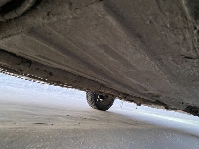 Серый ВАЗ 2111, объемом двигателя 1.5 л и пробегом 300 тыс. км за 1000 $, фото 7 на Automoto.ua