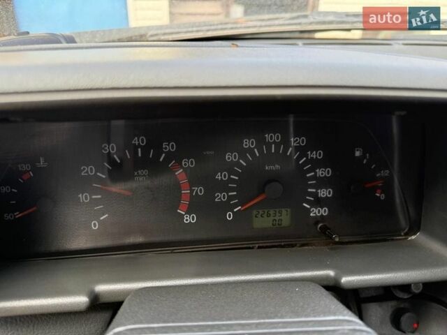 Серый ВАЗ 2111, объемом двигателя 1.5 л и пробегом 230 тыс. км за 800 $, фото 4 на Automoto.ua