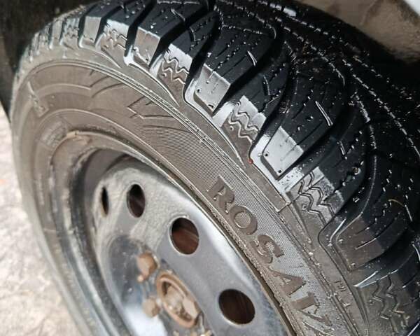 Серый ВАЗ 2111, объемом двигателя 1.6 л и пробегом 344 тыс. км за 1200 $, фото 9 на Automoto.ua