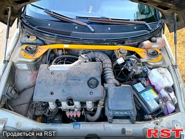 Серый ВАЗ 2111, объемом двигателя 1.5 л и пробегом 380 тыс. км за 2500 $, фото 6 на Automoto.ua