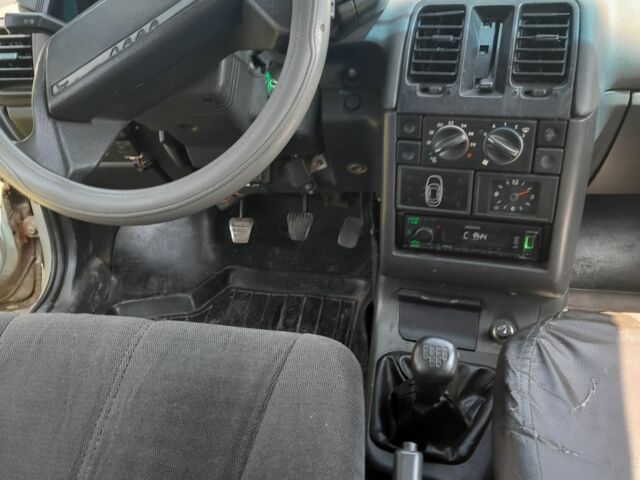 Серый ВАЗ 2111, объемом двигателя 1.5 л и пробегом 2 тыс. км за 1200 $, фото 5 на Automoto.ua