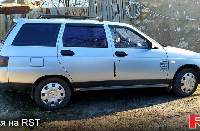 Серый ВАЗ 2111, объемом двигателя 1.5 л и пробегом 230 тыс. км за 2200 $, фото 6 на Automoto.ua