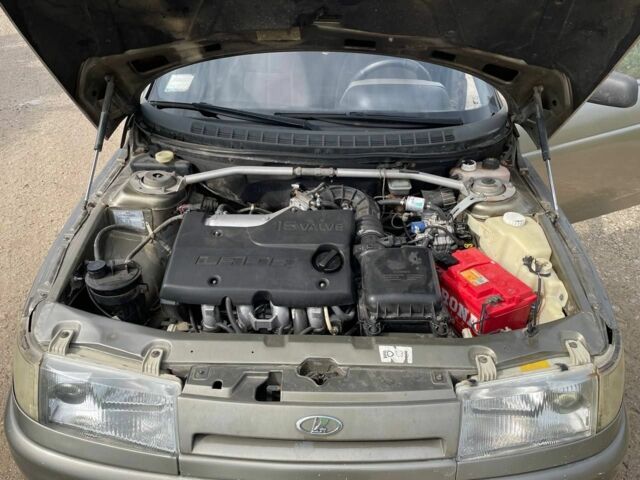 Серый ВАЗ 2111, объемом двигателя 1.5 л и пробегом 405 тыс. км за 1500 $, фото 4 на Automoto.ua