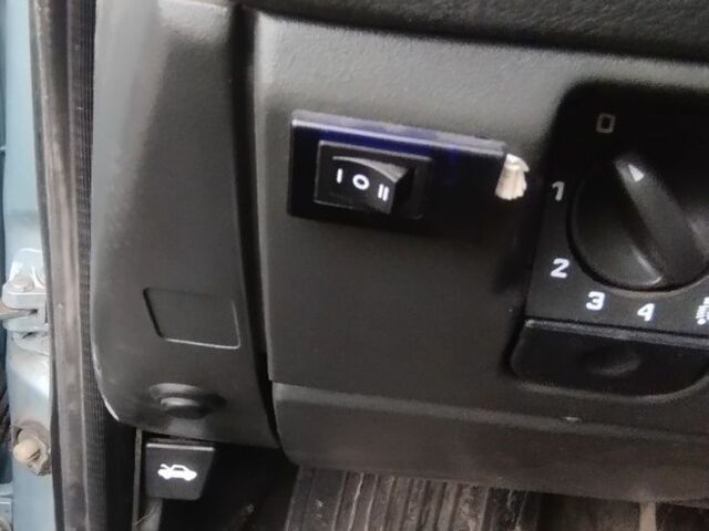 Серый ВАЗ 2111, объемом двигателя 1.5 л и пробегом 161 тыс. км за 1900 $, фото 7 на Automoto.ua