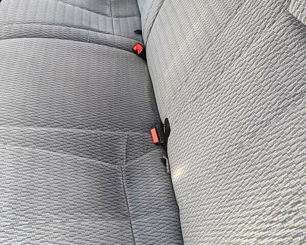 Серый ВАЗ 2111, объемом двигателя 1.5 л и пробегом 224 тыс. км за 1500 $, фото 18 на Automoto.ua