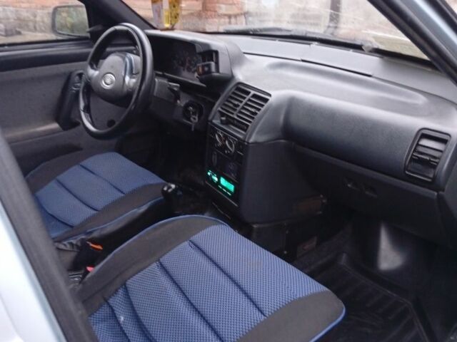 Серый ВАЗ 2111, объемом двигателя 0 л и пробегом 304 тыс. км за 1200 $, фото 3 на Automoto.ua