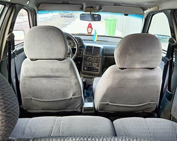 Серый ВАЗ 2111, объемом двигателя 1.5 л и пробегом 224 тыс. км за 1500 $, фото 19 на Automoto.ua