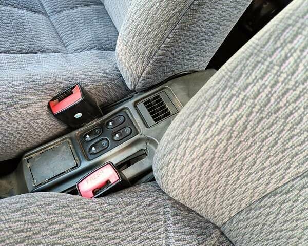 Серый ВАЗ 2111, объемом двигателя 1.5 л и пробегом 224 тыс. км за 1500 $, фото 15 на Automoto.ua