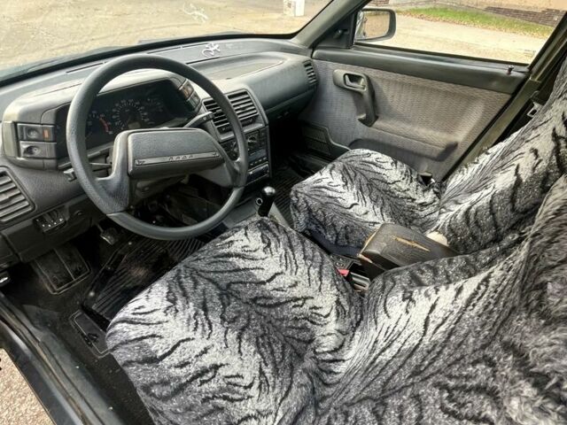 Серый ВАЗ 2111, объемом двигателя 1.5 л и пробегом 192 тыс. км за 1050 $, фото 5 на Automoto.ua