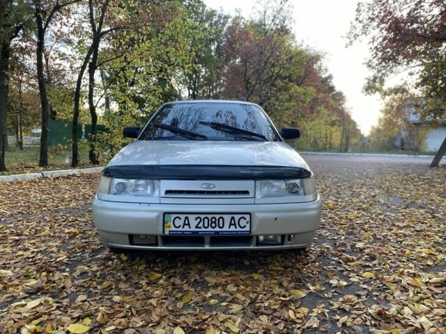 Серый ВАЗ 2111, объемом двигателя 1.5 л и пробегом 200 тыс. км за 1950 $, фото 2 на Automoto.ua