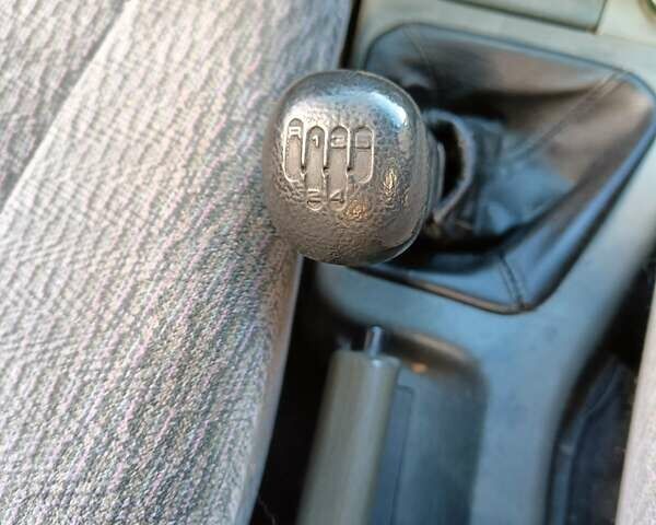 Серый ВАЗ 2111, объемом двигателя 1.5 л и пробегом 224 тыс. км за 1500 $, фото 12 на Automoto.ua