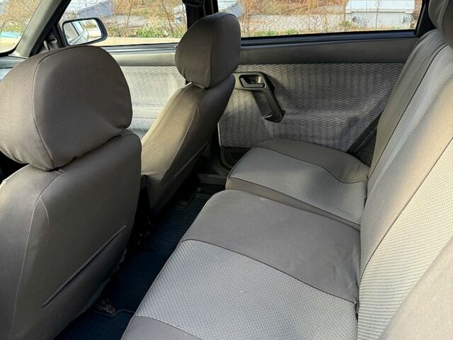 Серый ВАЗ 2111, объемом двигателя 1.5 л и пробегом 325 тыс. км за 1750 $, фото 7 на Automoto.ua