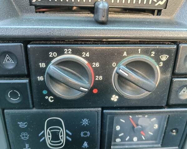 Серый ВАЗ 2111, объемом двигателя 1.5 л и пробегом 224 тыс. км за 1500 $, фото 10 на Automoto.ua