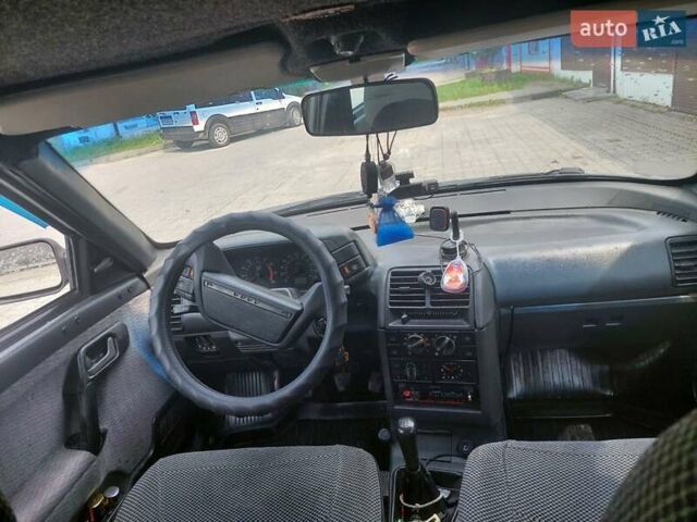 Серый ВАЗ 2111, объемом двигателя 1.5 л и пробегом 250 тыс. км за 1599 $, фото 5 на Automoto.ua
