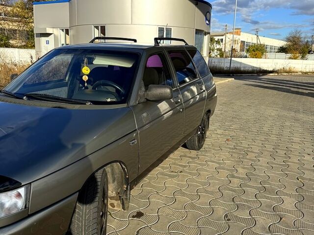 Серый ВАЗ 2111, объемом двигателя 1.5 л и пробегом 325 тыс. км за 1750 $, фото 1 на Automoto.ua