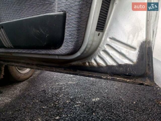 Сірий ВАЗ 2111, об'ємом двигуна 1.5 л та пробігом 346 тис. км за 2000 $, фото 4 на Automoto.ua