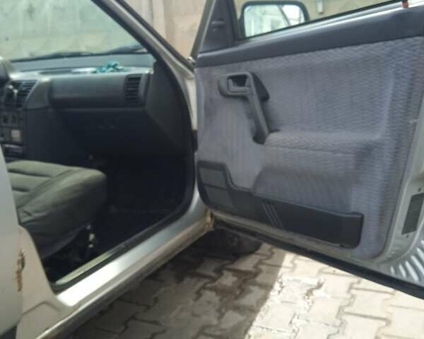 Сірий ВАЗ 2111, об'ємом двигуна 1.5 л та пробігом 375 тис. км за 1800 $, фото 9 на Automoto.ua