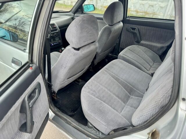 Серый ВАЗ 2111, объемом двигателя 1.5 л и пробегом 143 тыс. км за 1250 $, фото 4 на Automoto.ua