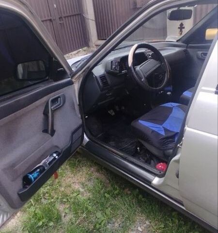 Серый ВАЗ 2111, объемом двигателя 1.6 л и пробегом 200 тыс. км за 1500 $, фото 5 на Automoto.ua