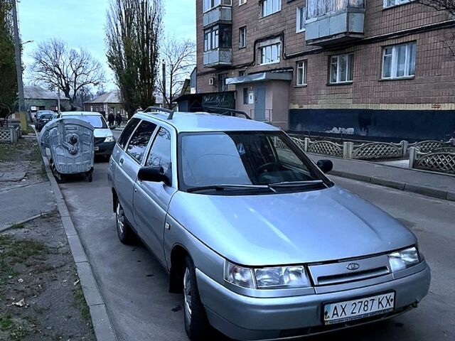 Сірий ВАЗ 2111, об'ємом двигуна 1.5 л та пробігом 199 тис. км за 2000 $, фото 1 на Automoto.ua
