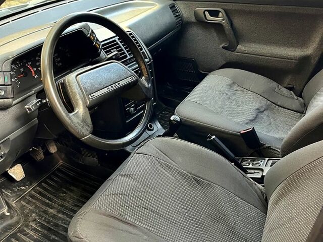 Сірий ВАЗ 2111, об'ємом двигуна 1.5 л та пробігом 199 тис. км за 2000 $, фото 4 на Automoto.ua