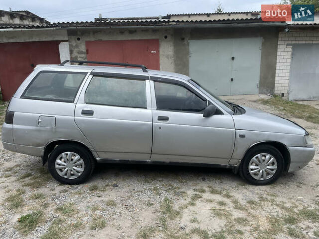 Серый ВАЗ 2111, объемом двигателя 1.5 л и пробегом 379 тыс. км за 900 $, фото 1 на Automoto.ua