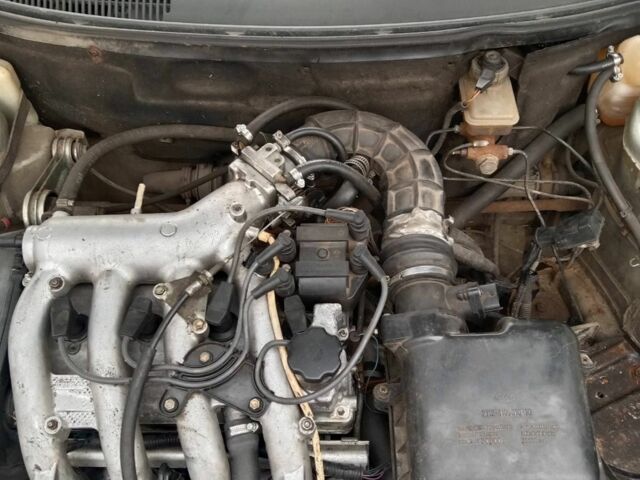 Серый ВАЗ 2111, объемом двигателя 1.5 л и пробегом 150 тыс. км за 700 $, фото 2 на Automoto.ua