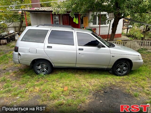 Серый ВАЗ 2111, объемом двигателя 1.6 л и пробегом 200 тыс. км за 1100 $, фото 3 на Automoto.ua