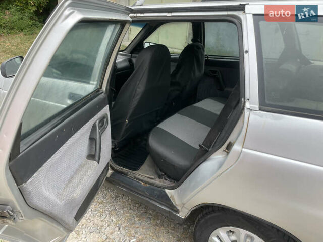 Серый ВАЗ 2111, объемом двигателя 1.5 л и пробегом 379 тыс. км за 900 $, фото 5 на Automoto.ua