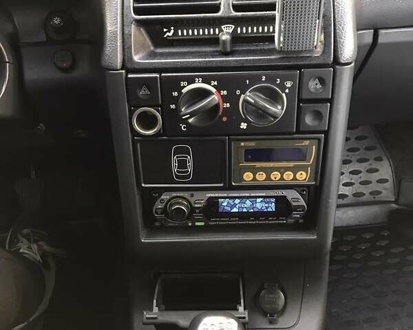 Сірий ВАЗ 2111, об'ємом двигуна 1.5 л та пробігом 300 тис. км за 2300 $, фото 4 на Automoto.ua