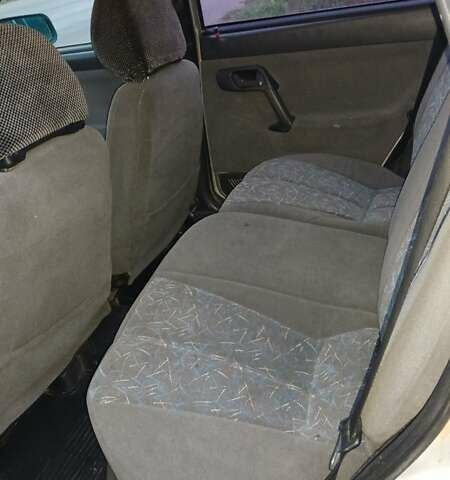 Сірий ВАЗ 2111, об'ємом двигуна 1.5 л та пробігом 248 тис. км за 1799 $, фото 8 на Automoto.ua