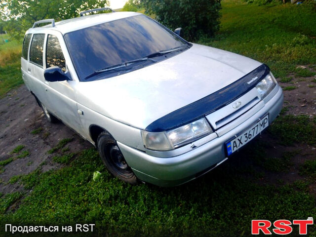 Серый ВАЗ 2111, объемом двигателя 1.5 л и пробегом 185 тыс. км за 1200 $, фото 2 на Automoto.ua