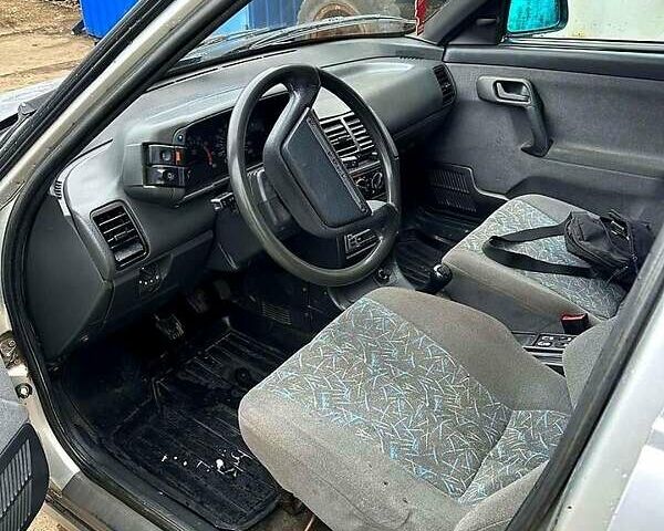 Серый ВАЗ 2111, объемом двигателя 1.5 л и пробегом 248 тыс. км за 2000 $, фото 1 на Automoto.ua