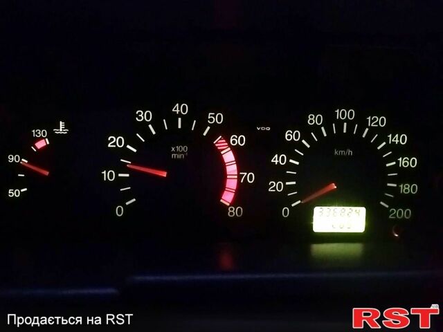 Серый ВАЗ 2111, объемом двигателя 1.5 л и пробегом 337 тыс. км за 1250 $, фото 4 на Automoto.ua