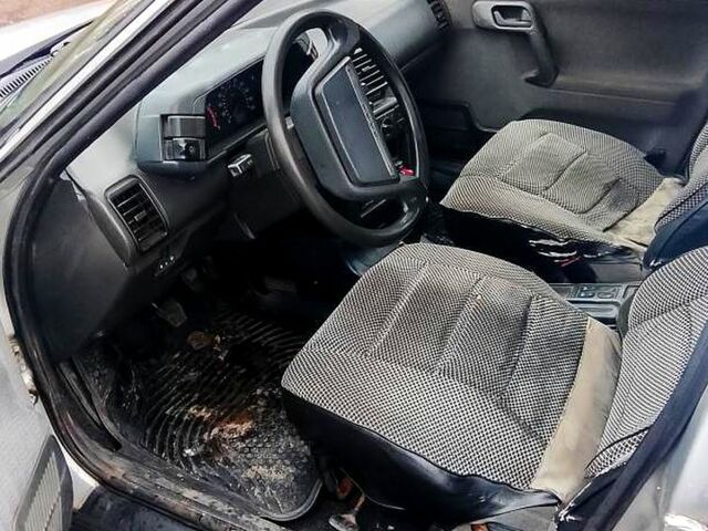 Серый ВАЗ 2111, объемом двигателя 1.5 л и пробегом 50 тыс. км за 1550 $, фото 5 на Automoto.ua