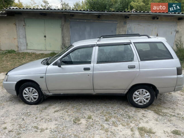 Серый ВАЗ 2111, объемом двигателя 1.5 л и пробегом 379 тыс. км за 900 $, фото 3 на Automoto.ua